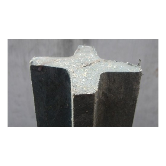 Piquets de clôtures - profilés en croix